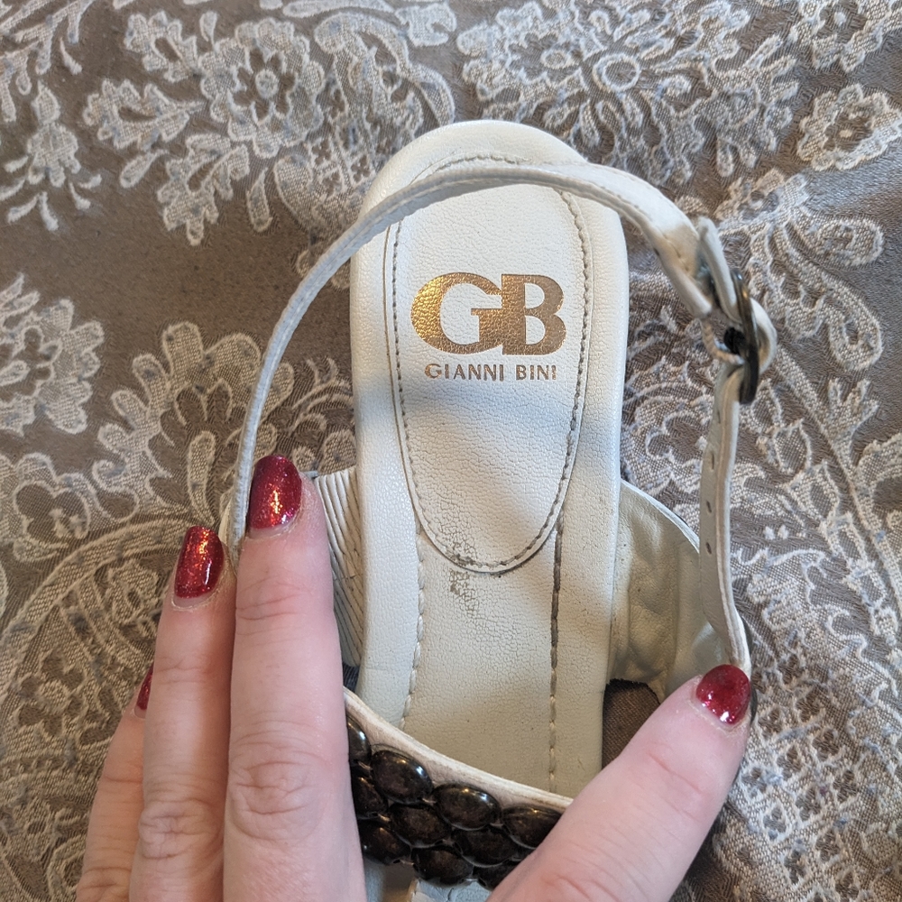 Gianni Bini Sandals - Picture 4 of 5